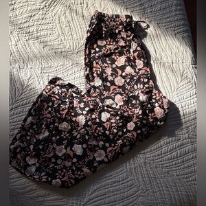 Francesca's Collections Black and Pink Floral Pants